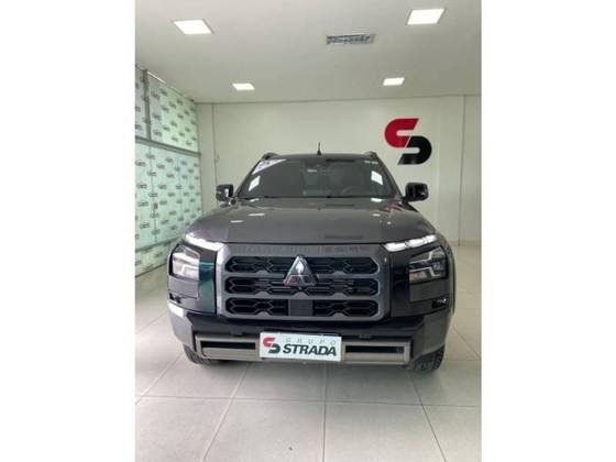 MITSUBISHI TRITON 2.4 BITURBO DIESEL CD KATANA 4X4 AUTOMÁTICO MITSUBISHI TRITON 2.4 BITURBO DIESEL CD KATANA 4X4 AUTOMÁTICO